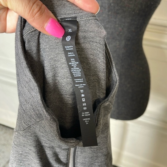 Lululemon Surge Warm 1/2 Zip Size XL - Picture 2 of 8